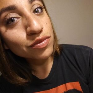 Meet your Posher, Cait